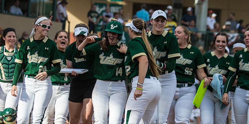 Women's Volleyball - USF Athletics